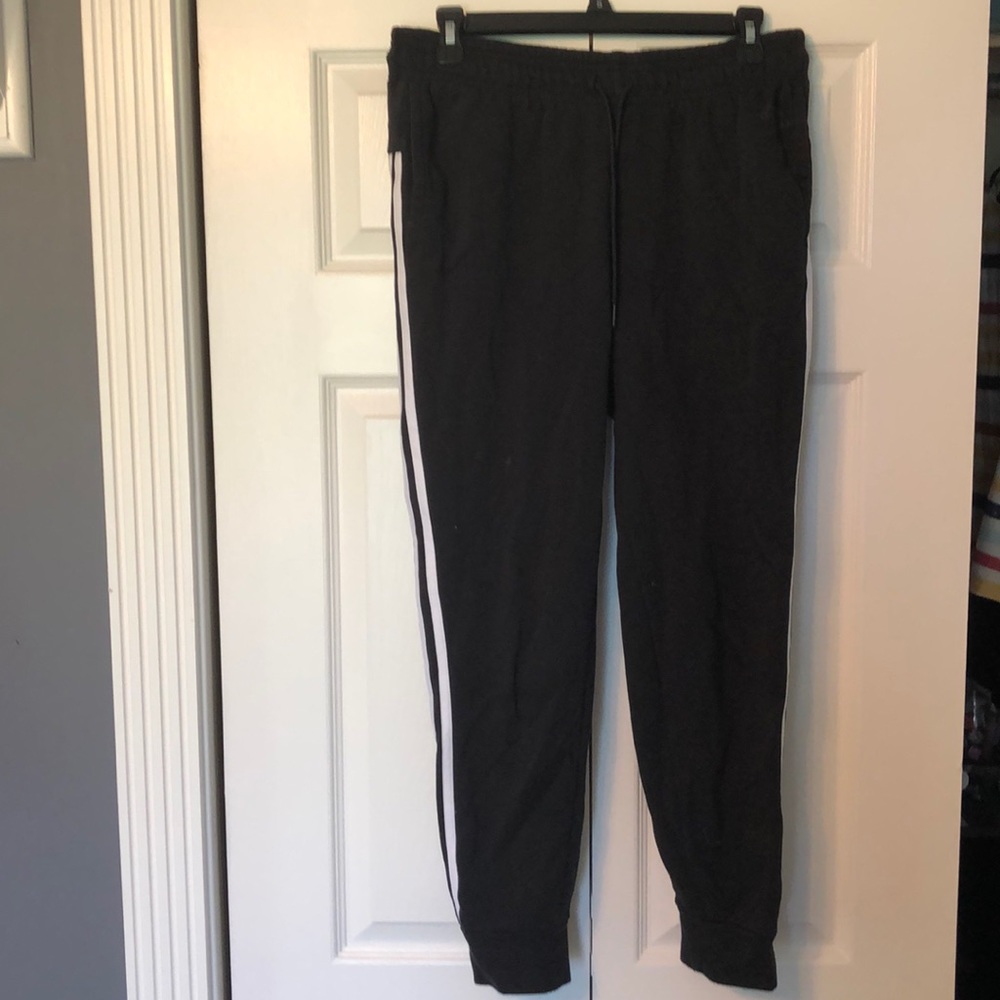 Women’s joggers